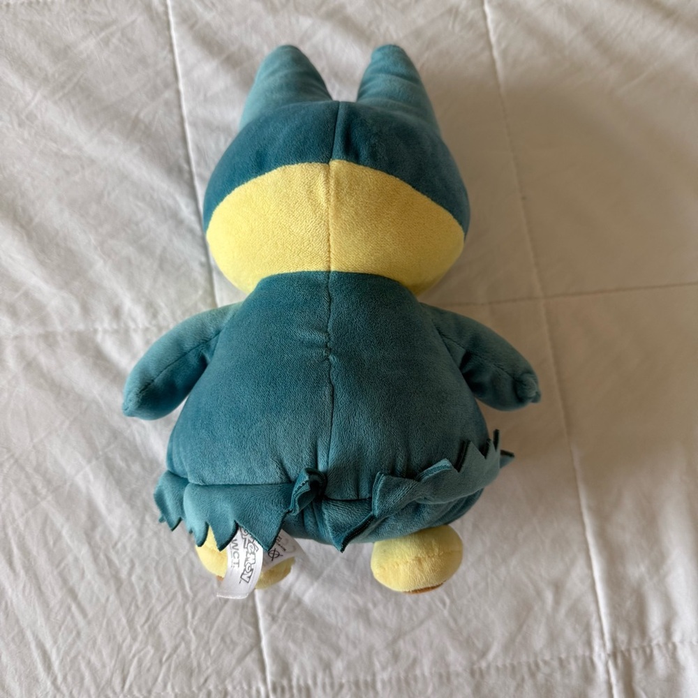 Pokémon Character and Yellow Plush Toy - Picture 3 of 5